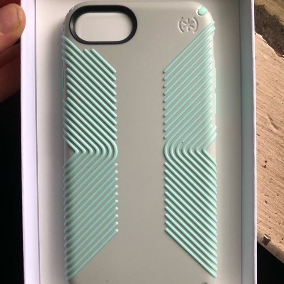 Speck iPhone 8 case. Fits 6s and 7 as well. - Picture 4 of 4